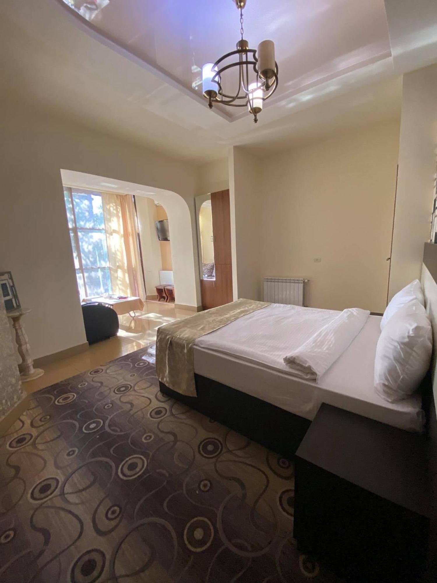 Premium Hotel Jerevan Eksteriør billede